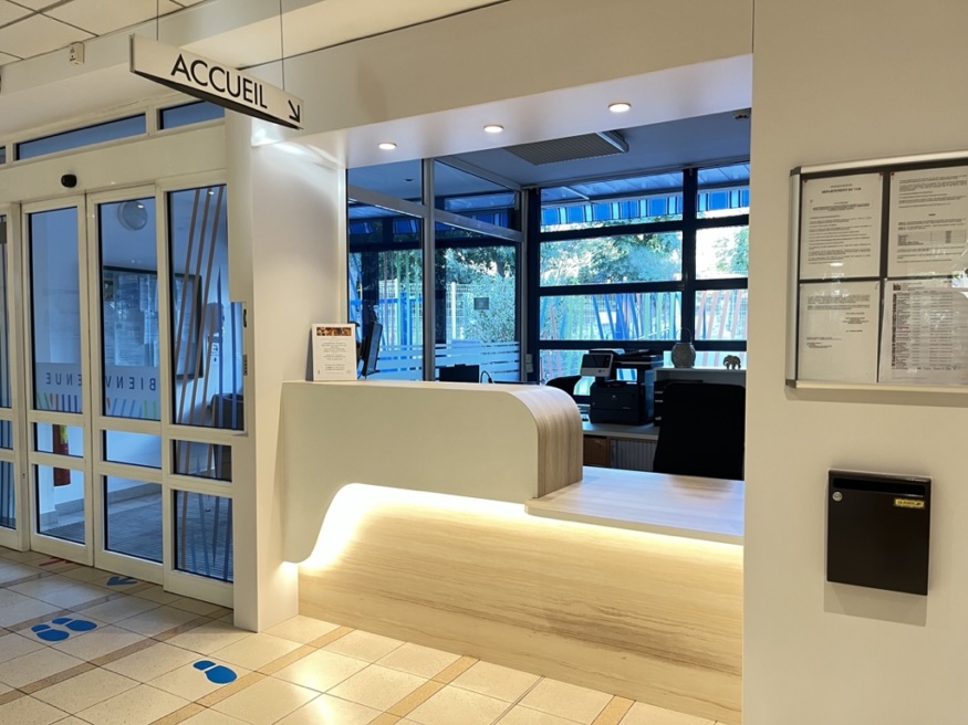 F0FF2744-01FF-48AE-ACE4-B28DEAAEEFA7_1_105_c